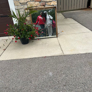 Meet your Posher, Naomi